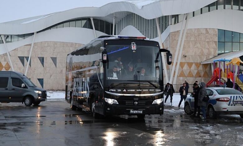 besiktasi sivasta az sayida taraftar karsiladi G9YwiyY3