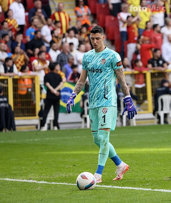 galatasaray istiyordu berke ozere transferde besiktas kancasi 2 U47n9QnX