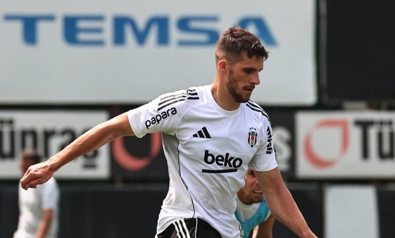 Beşiktaş'ta David Jurasek ilk antrenmanına çıktı! 1 besiktasta david jurasek ilk antrenmanina cikti zj4eG4Bx