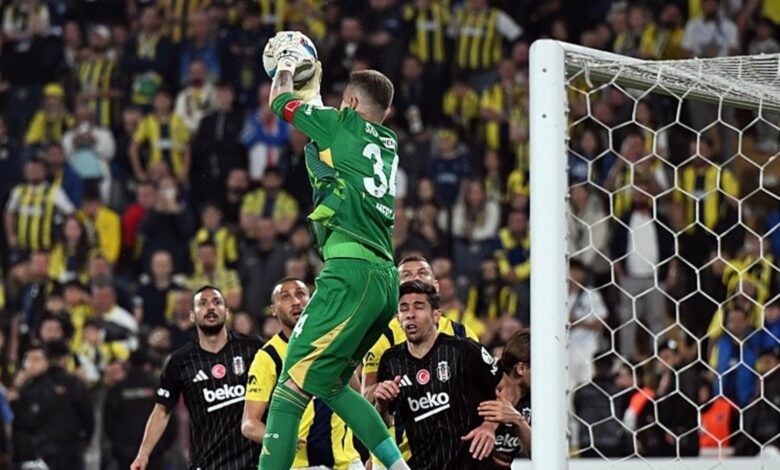 Kaleye duvar ördü 1 kaleye duvar ordu bvfFb6XJ