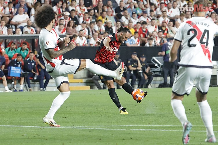 transfer haberleri besiktastan fenerbahcenin eski golcusune kanca super lige donmeye sicak bakiyor 6