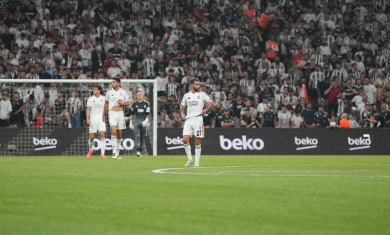 besiktas tribunlerinde sergen yalcin sesleri taraftarlar takima tepki gosterdi DVfJqLw2