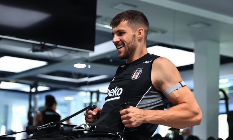 Beşiktaş'ın yeni sezon hazırlıkları sürüyor 1 besiktasin yeni sezon hazirliklari suruyor yi1YZydp