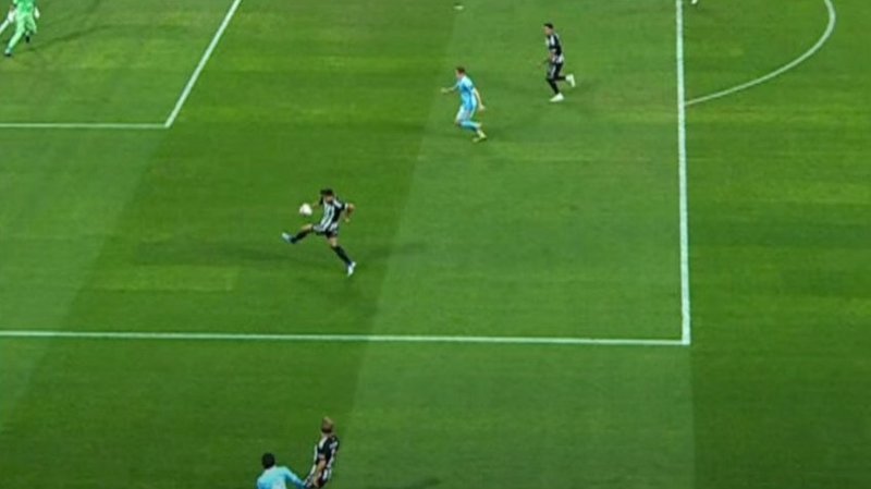 Beşiktaş-St. Patrick's maçında penaltı kararı! Başlama düdüğü henüz çalmıştı ki... 2 besiktas st patricks macinda penalti karari baslama dudugu henuz calmisti ki 0 ryaJ8FOt