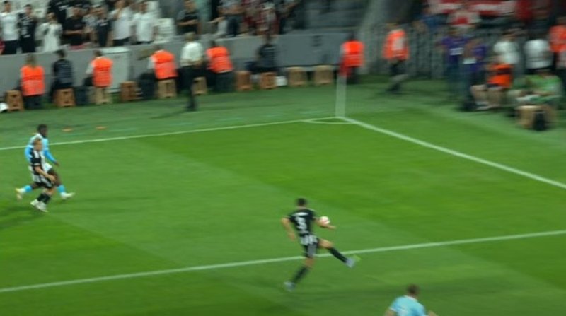 Beşiktaş-St. Patrick's maçında penaltı kararı! Başlama düdüğü henüz çalmıştı ki... 3 besiktas st patricks macinda penalti karari baslama dudugu henuz calmisti ki 1
