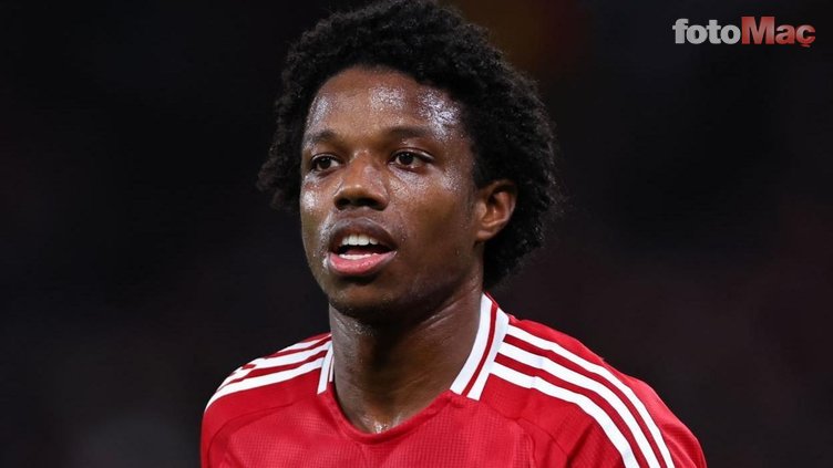 transfer haberi besiktastan malacia surprizi italyan ekibi de talip 4 WI9JaFsj