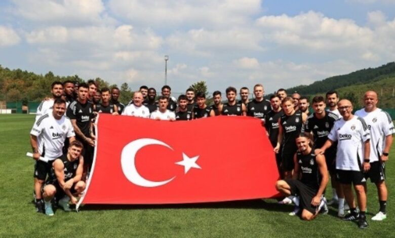 Zafer Bayramı kutlandı 1 zafer bayrami kutlandi cVSjTC7s