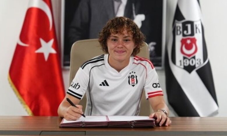 Beşiktaş Kadın Futbol Takımı Ecemnur Öztürk'ü kadrosuna kattı 1 besiktas kadin futbol takimi ecemnur ozturku kadrosuna katti MbWw3P7J