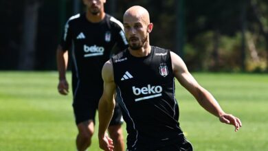 Beşiktaş'ta Vaclav Cerny ve Gökhan Sazdağı ilk antrenmanına çıktı 2 besiktasta vaclav cerny ve gokhan sazdagi ilk antrenmanina cikti nEjdkQCU