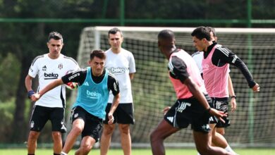 Beşiktaş'ta yeni transfer Cengiz Ünder antrenmana çıktı 4 besiktasta yeni transfer cengiz under antrenmana cikti Cl4Dx7fK