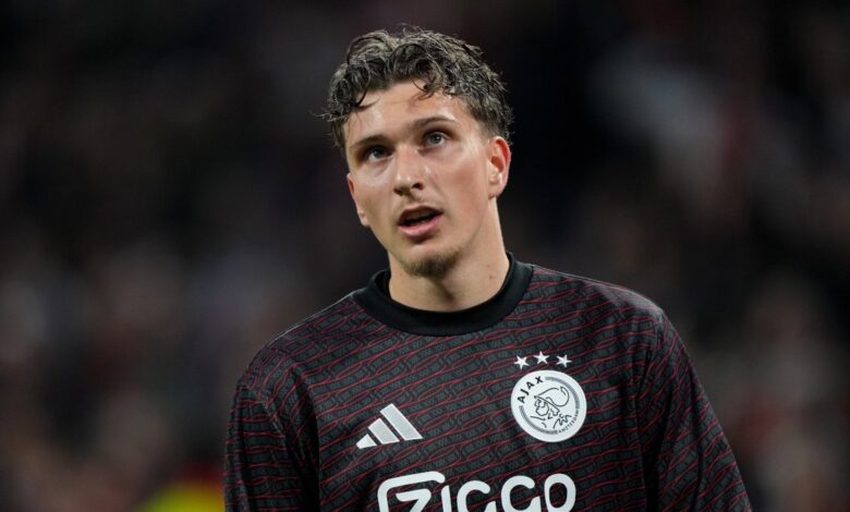 TRANSFER HABERİ | Beşiktaş'ta rota Mika Godts! Pazarlıklar sürüyor 1 transfer haberi besiktasta rota mika godts pazarliklar suruyor 25udYpNw