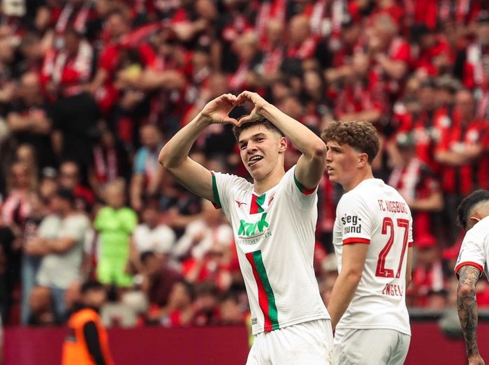 mert komur kimdir besiktasin 10 numara adayi mert komur kac yasinda kariyeri 0 AiT6I5U7