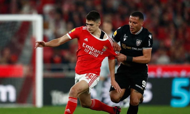 besiktasa transferde kotu haber brezilyali golcu komsuya gidiyor eMXtLaMV